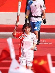 庄泳背景,从泳池到人生巅峰的奋斗历程