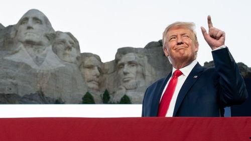 唐纳德特朗普搞笑,总统大人变身喜剧之王