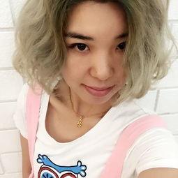 深奶茶色头发图片,深奶茶色头发的独特魅力解析