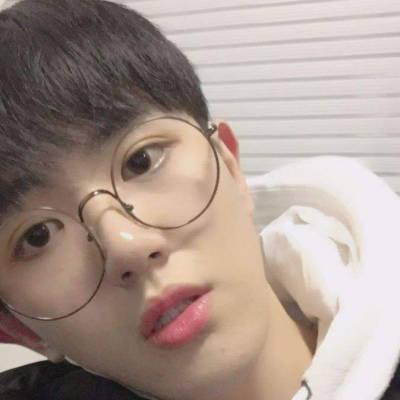 暖男照片真实照片,真实照片中的温馨瞬间