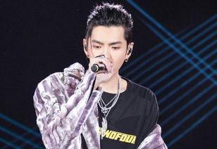 炮王 娱乐圈,娱乐圈的权力游戏与爱情角逐